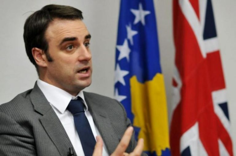 Ambasadori britanik tregon pse është dëshpëruar me punën e gjykatave dhe prokurorive
