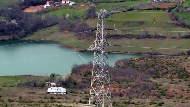 Pritet shtrenjtimi i energjisë elektrike në Shqipëri