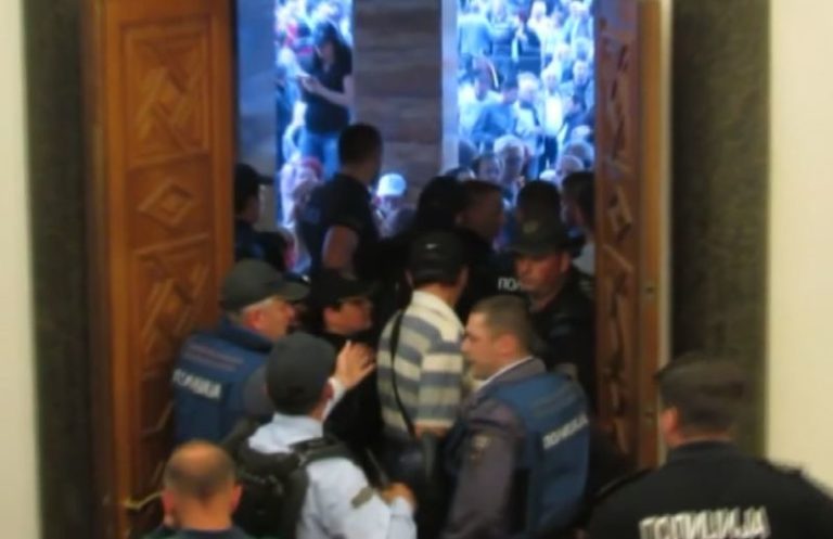 Ninxha: Brishkovska urdhëroi Veljanovskin të hapë dyert e Kuvendit