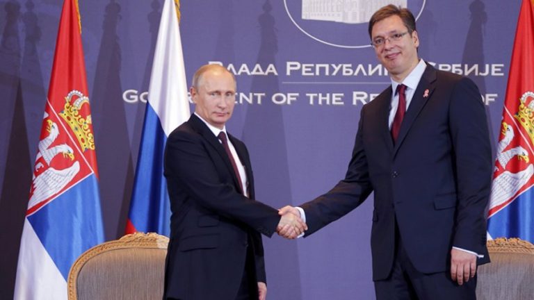 Vuçiqi falënderon Putinin për qëndrimin ndaj Kosovës dhe i gëzohet vizitës së tij në Beograd