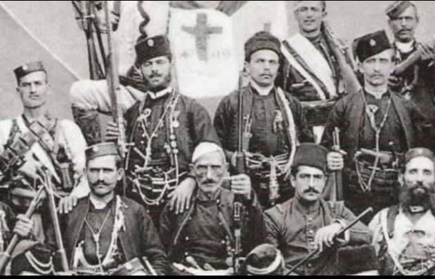 Babunski nga Maqedonia dhe çetnikët me plis që kryen mas akra në Kosovë (Foto)