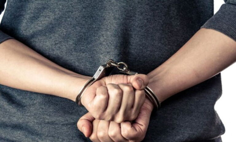 Arrestohen tre persona në Fushë Kosovë, dyshohet se në lokalin e tyre kanë ofruar shërbime seksuale me pagesë