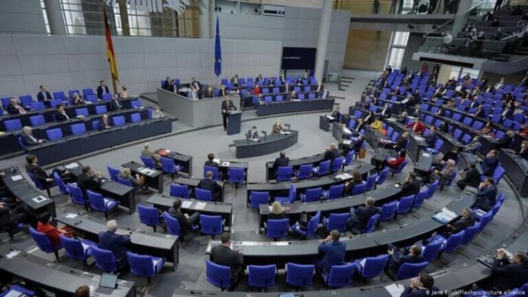 Debat në Bundestagun gjerman për lejet e punës për shqiptarët
