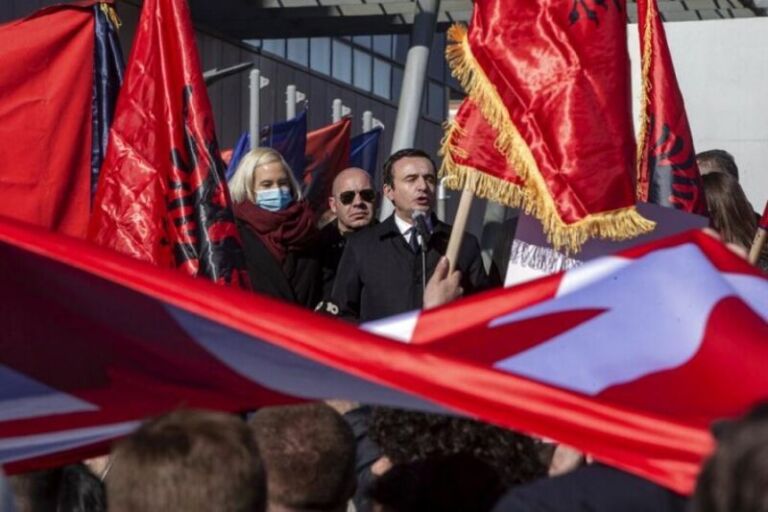 Albin Kurti për Euronews: Unë jam pro një bashkimi me Shqipërinë