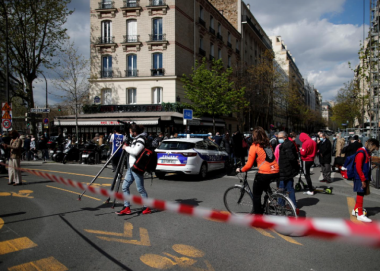 Sulm me armë para spitalit në Paris, raportohet për të vdekur