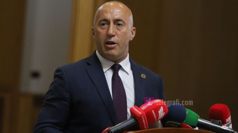 Haradinaj: Nuk polemizoj me pasardhësit e heronjve, në shërbim të atdheut deri në frymën e fundit