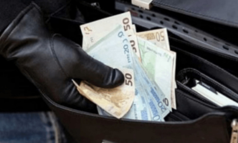 Grabitje në një poste në Gjilan, hajnat me maska përdorin sprej e elektroshok