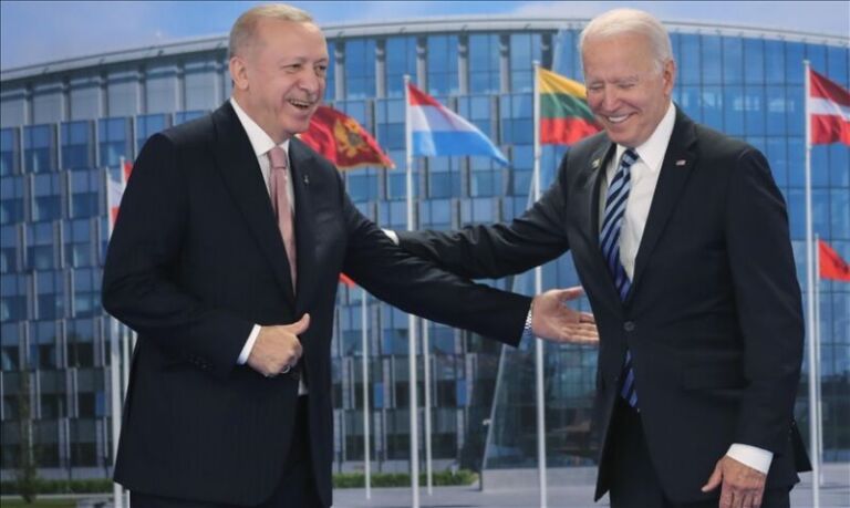 Presidenti turk takon homologun e tij amerikan në samitin e NATO-s