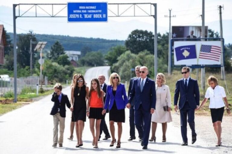 Lidhjet e familjes presidenciale amerikane me Kosovën