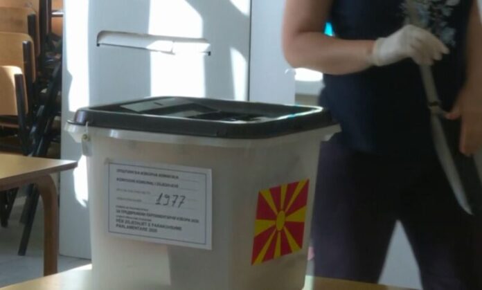 Maqedoni: 200 terminale për votim janë nisur nga Gjermania, votuesit do të votojnë me maska e distancë