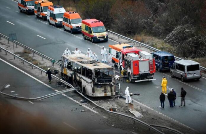 Policia e merr në pyetje maqedonasin që iu gëzua aksidentit tragjik në Bullgari