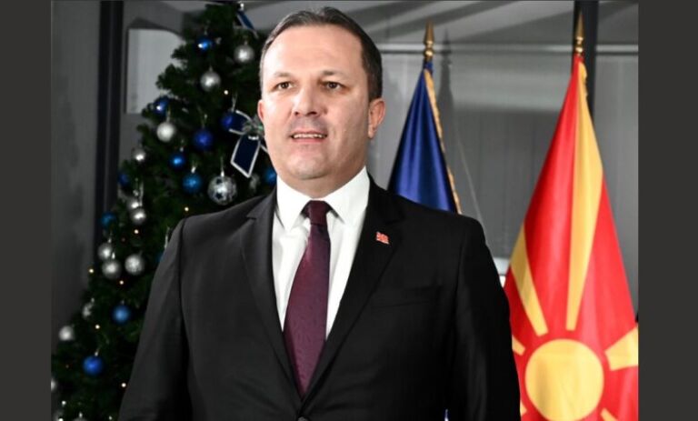 Spasovski: Të festojmë me përgjegjësi, piroteknikën tua lëmë profesionistëve