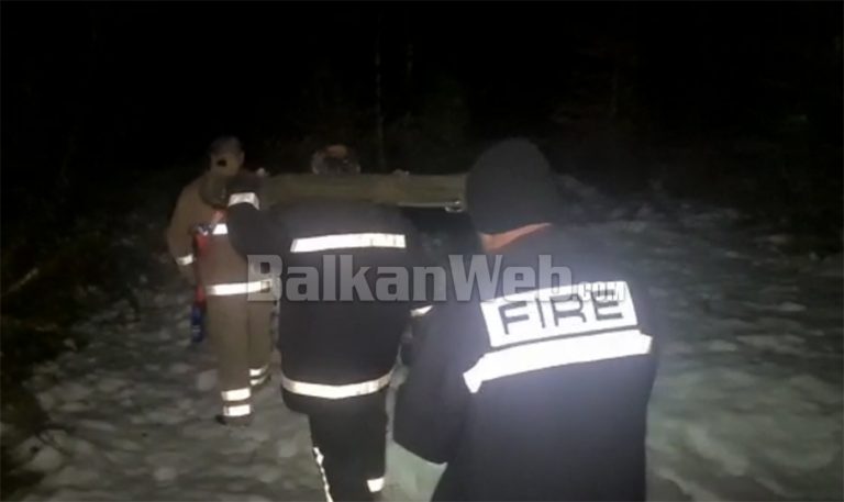 Aksidenti/ Me barelë në krahë mes borës, shihni operacionin e policisë dhe zjarrfikësve në Pukë
