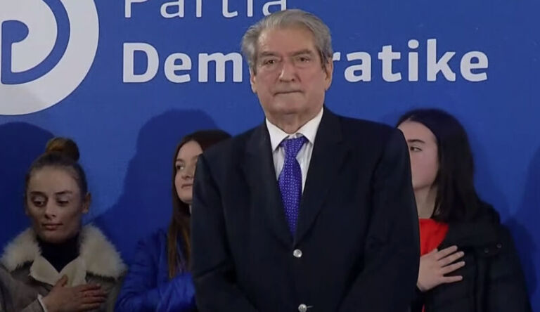 Deklarata e fortë Berishës: Basha po mbledh firmat për Kuvendin! Ofron poste drejtorësh dhe zëvendësministrash në kabinetin e Ramës