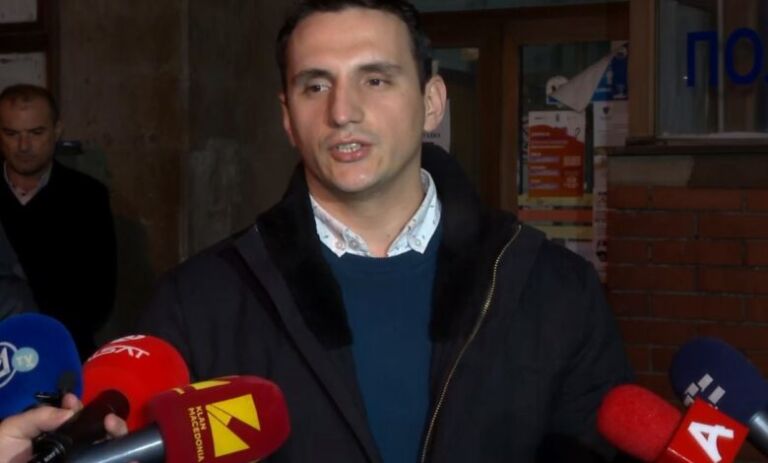 Ajdini: Nuk na trembin veprimet e regjimit