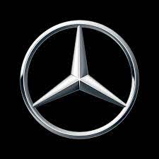 Zbulohet lista e makinave luksoze/ Deputetët e opozitës të ndarë mes “Benz” dhe “Range Rover”, ja çfarë disponojnë
