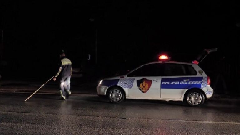 Makina përplas këmbësorin në aksin Gjiri i Lalëzit –Manzë, humb jetën