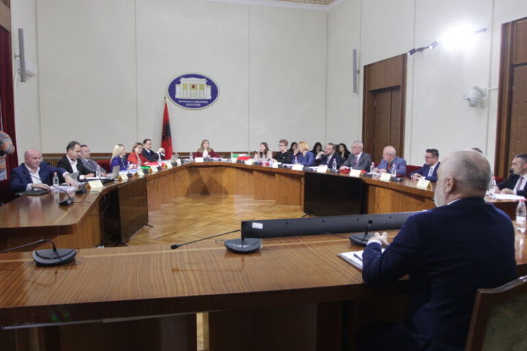 10 orë dëshmi në komision hetimor/ Si i mbrojti Edi Rama secilin nga vartësit e përfshirë nga skandalin e inceneratorëve