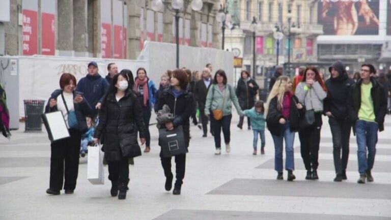 Qytetarët: Paga minimale duhet të rritet shumë më shumë se 18000 denarë