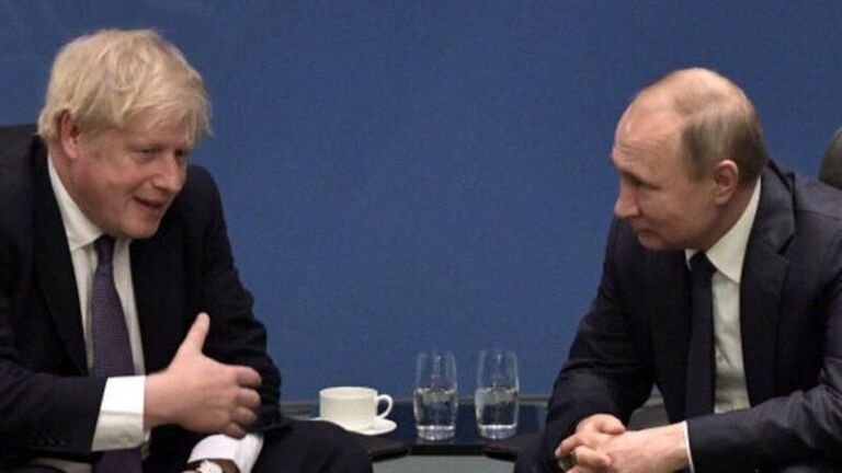VOA: Johnson-Putin bisedë telefonike mes përpjekjeve për zgjidhjen e krizës mbi Ukrainën