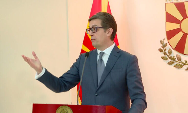 Pendarovski: Tani nuk kemi nevojë për hapjen e Kushtetutës