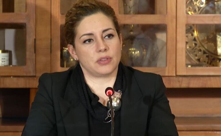“Rreth 60 shqiptarë në Ukrainë”/ Ministrja e Jashtme: Kemi kontaktuar me një pjesë të vogël, u sugjerojmë rrugë tokësore! Ja kush do të evakuohet fillimisht