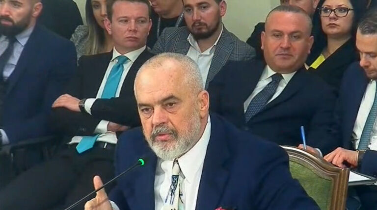 Rama flet për lidhjen e veçantë me Shkodrën, deputeti i PD, Bushati: Po ta bëj një pyetje të fundit në gjuhën e gjyshes tënde: “Nuk ke mundur apo nuk ke dashur…?”