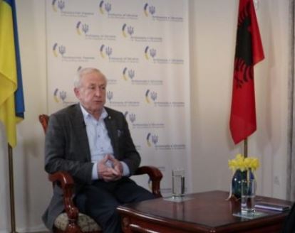 “Disa familje me fëmijë kanë mbërritur në Shqipëri”, Ambasadori i Ukrainës tregon: Njerëzit e mi ndodhen në Kiev, s’mund të shkojnë në strehim nëntokësor
