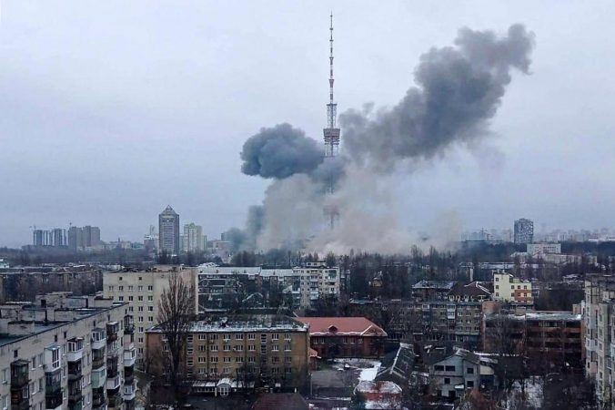“Vetëm Zoti mund të na ndante”/ Udhëtoi nga Shkodra drejt Kievit, babai shqiptar shpëton të bijën nga bombardimet ruse