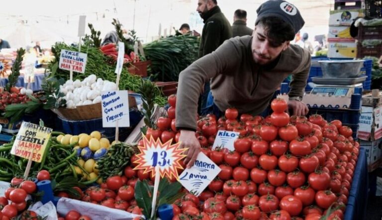 Nga nafta tek artikujt e shportës/ Paralajmërojnë ekspertët: Një vala e re e çmimeve pritet ta godasë edhe tregun shqiptar!