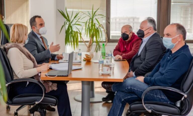 Ndërprerja e grevës në arsim, reagojnë nga Ministria e Arsimit