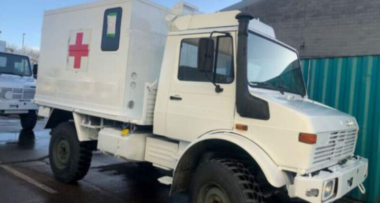 Mbretëria e Bashkuar konverton automjetet e vjetra ushtarake në ambulanca