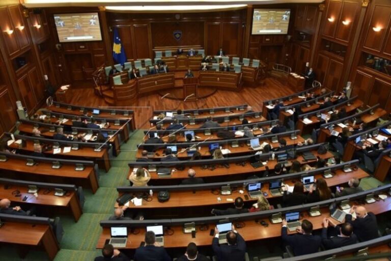Këta janë disa nga deputetët kosovarë që agjërojnë Ramazanin