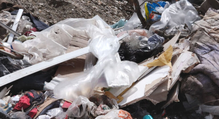 Qytetarët e pandërgjegjshëm – Deponia ilegale në Shutkë sërish është mbushur me mbeturina
