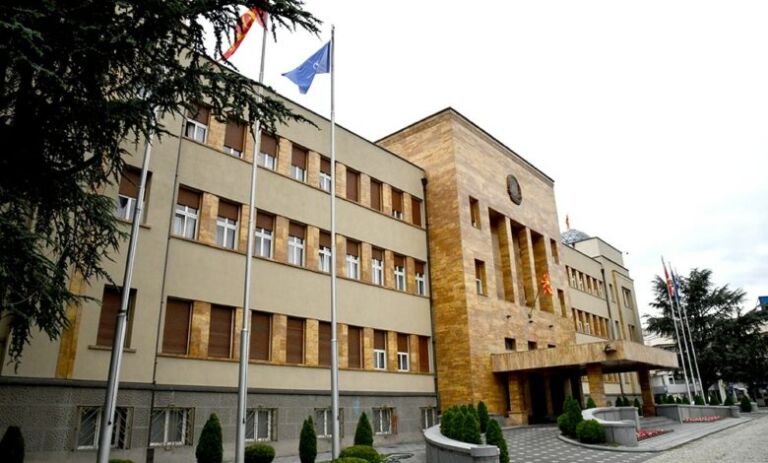 Seanca e Komisionit Parlamentar për Zgjedhjet dhe Emërimet të gjyqtarëve kushtetues