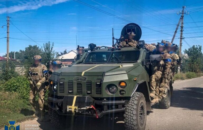 Rusia dorëzohet në qytetet kyçe në verilindje të Ukrainës, përparojnë forcat ukrainase