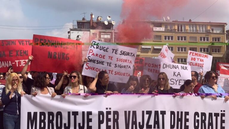 Sot protestohet edhe në Tetovë, si shenjë solidarizimi me 11 vjeçaren e dhunuar nga Prishtina