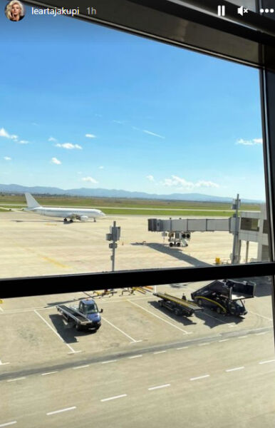 Learta Jakupi lajmërohet nga Aeroporti, udhëton jashtë Kosovën