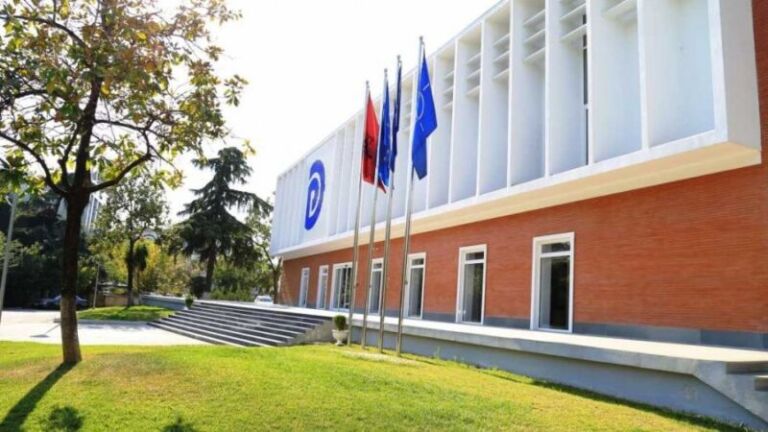 Apeli shtyn vendimin për statutin e PD, mungon avokati i Enkelejd Alibeajt