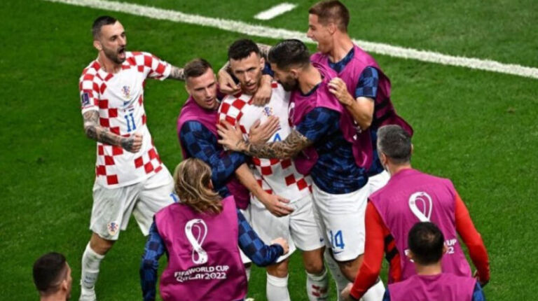 Kroacia kualifikohet në çerekfinale, Livakovic fenomal në pritjen e penalltive