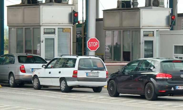 Tabanoc, 30 minuta pritje për të dalë nga vendi