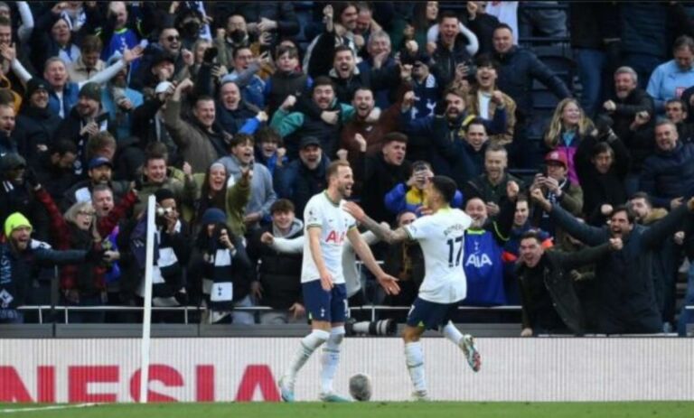 Tottenham fiton derbin e Londrës, mposht Chelsean