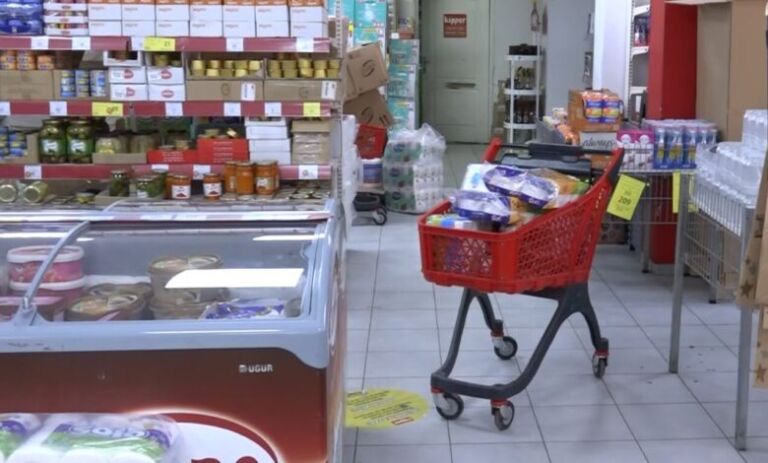 “Ngrirja e çmimeve”, kontrolle të shtuara në kompanitë që prodhojnë artikuj ushqimorë