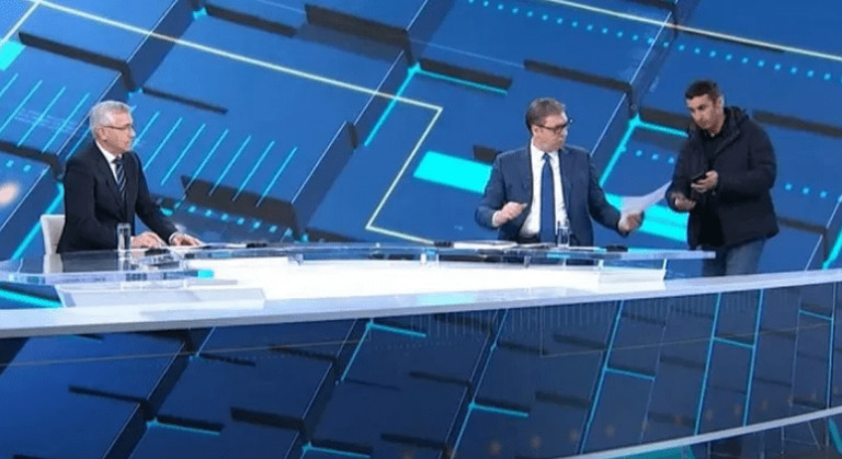 Cirk i Vuçiqit, gjatë transmetimit direkt merr “mesazhin e rëndësishëm” nga Kosova
