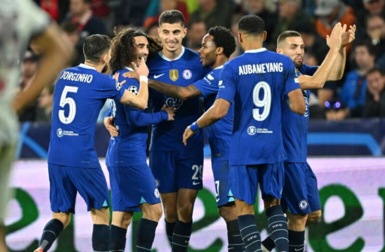 Chelsea mund të bëjë eksod masiv prej 13 lojtarësh për shkak të klauzolës së Todd Boehly