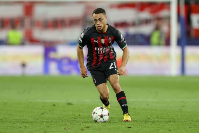Milan merr vendim befasues për Sergino Dest