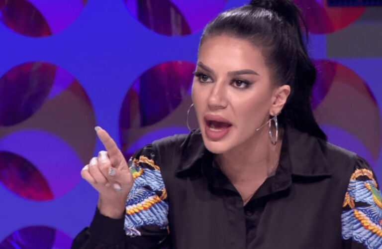 Efi pyetet kush del sonte, habit me emrat e 4 finalistëve