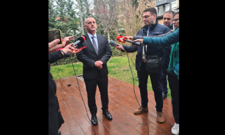 Ministri i ri i Shëndetësisë Fatmir Mexhiti prezantoi tre prioritetet e tij