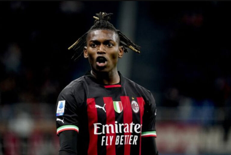 Leao shton edhe një kërkesë për kontratën e re me Milanin