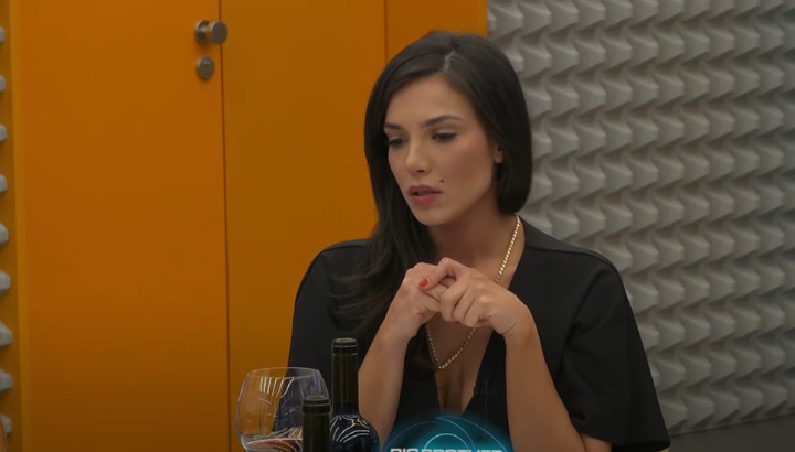 Mbresa ia huq pak, thotë se Kosova është shtet qe 23 vjet!